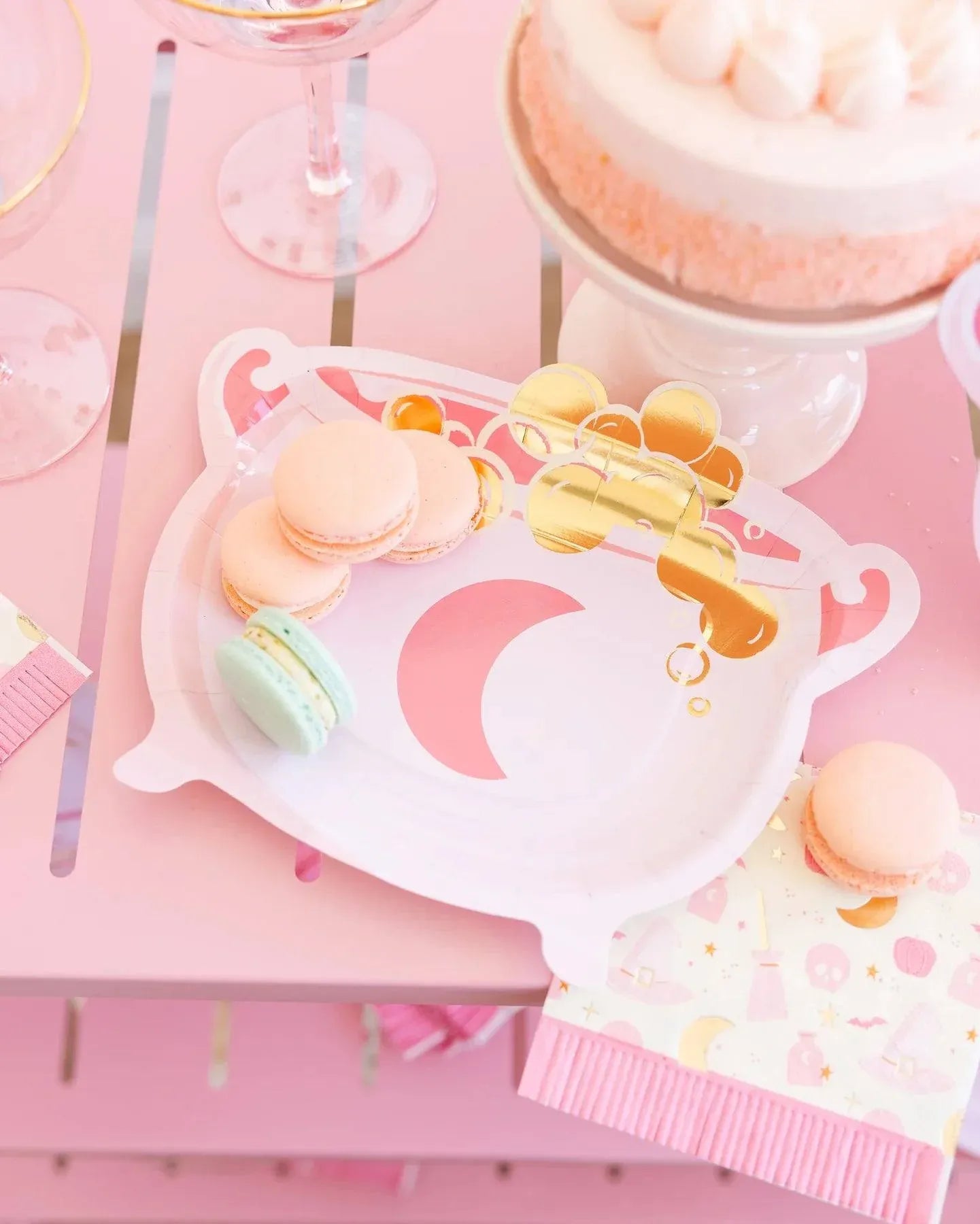Pastel Cauldron Shaped Plate