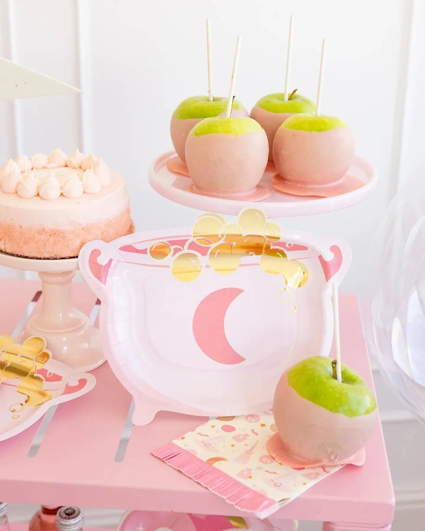 Pastel Cauldron Shaped Plate