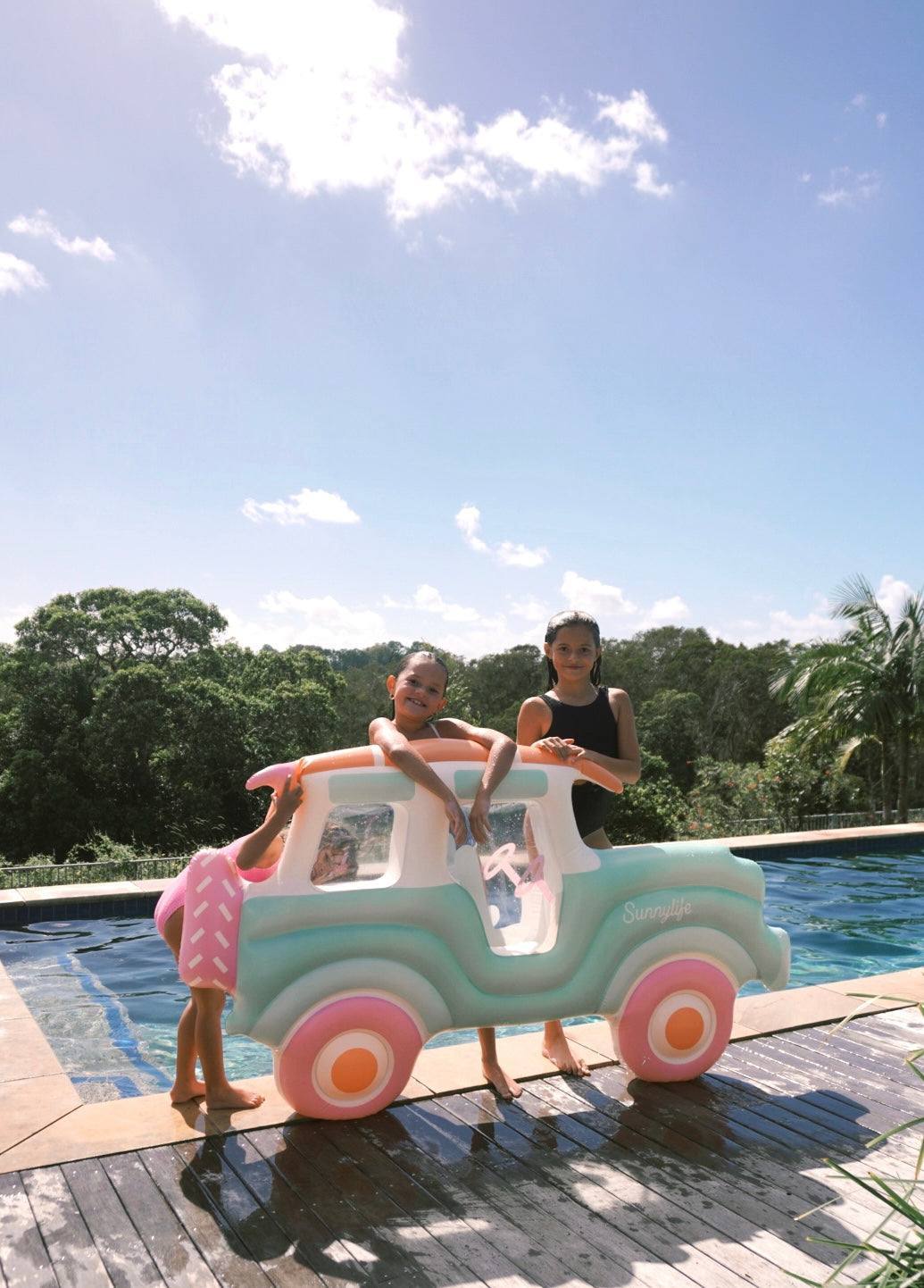 Luxe Lie-On Float