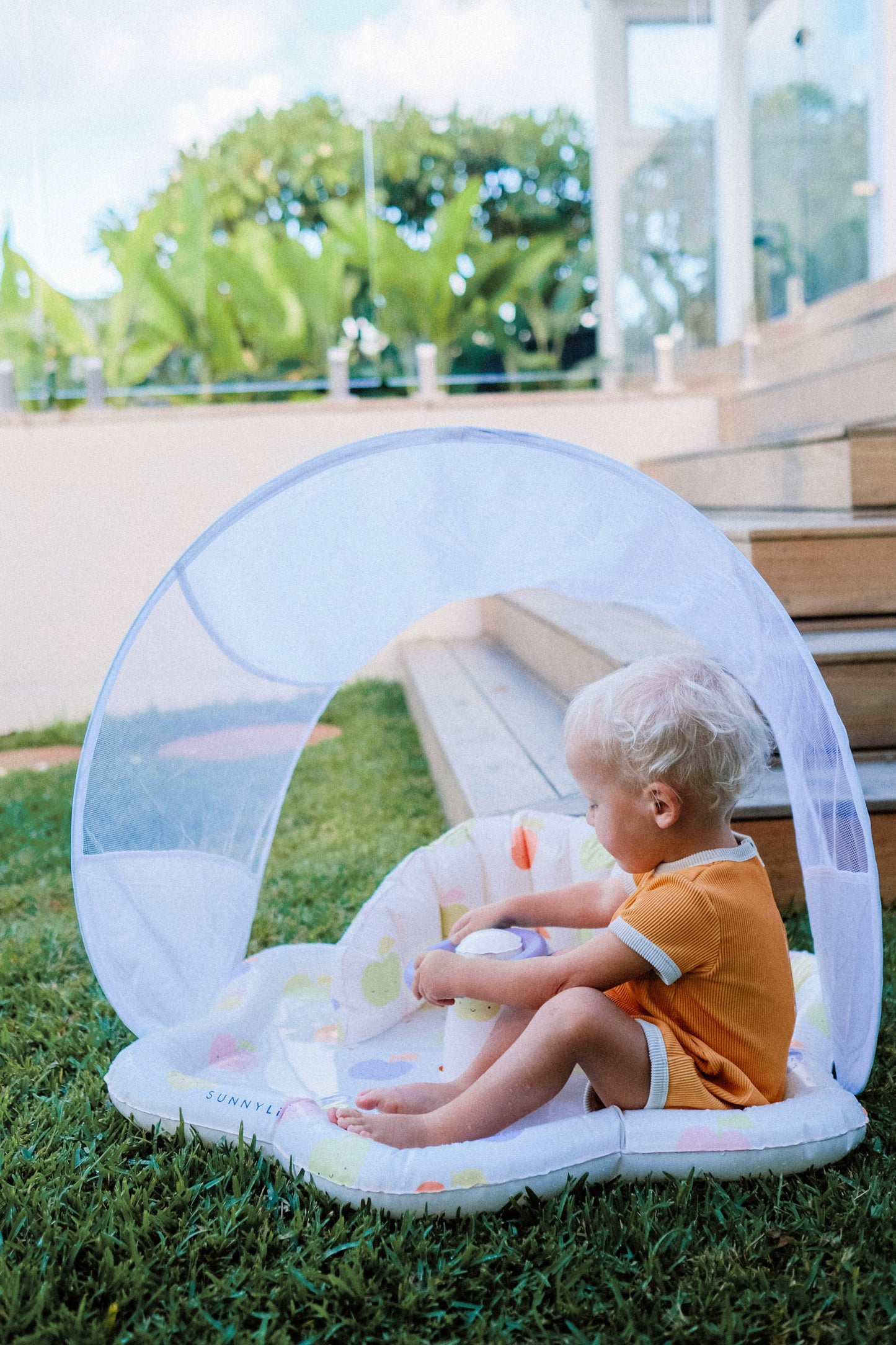 Apple Sorbet Baby Playmat with Shade