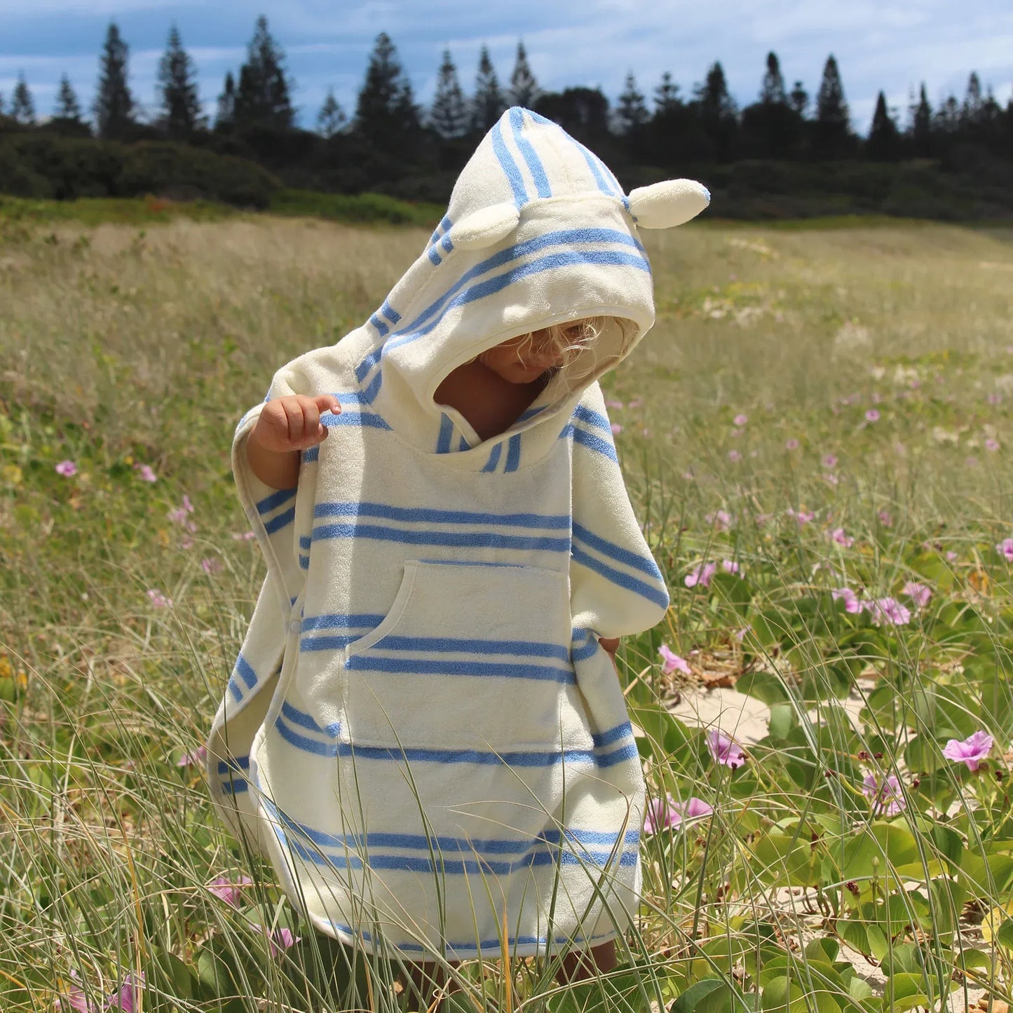 Sid the Seagull Blue Stripe Kids Character Hooded Towel
