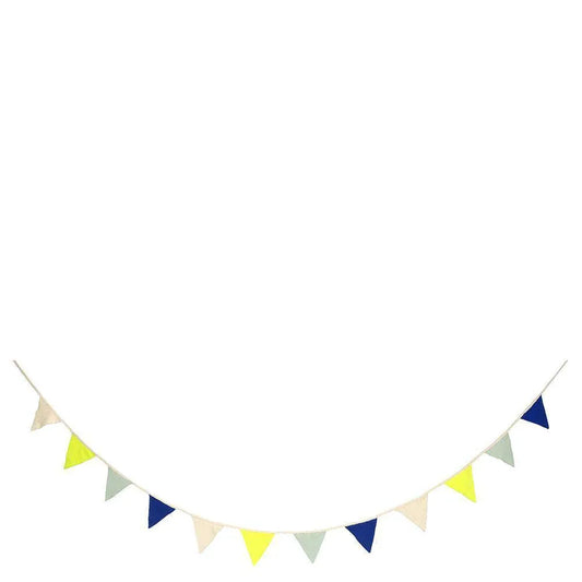 Meri Meri Blue Knitted Flag Garland - partyalacarte.co.in