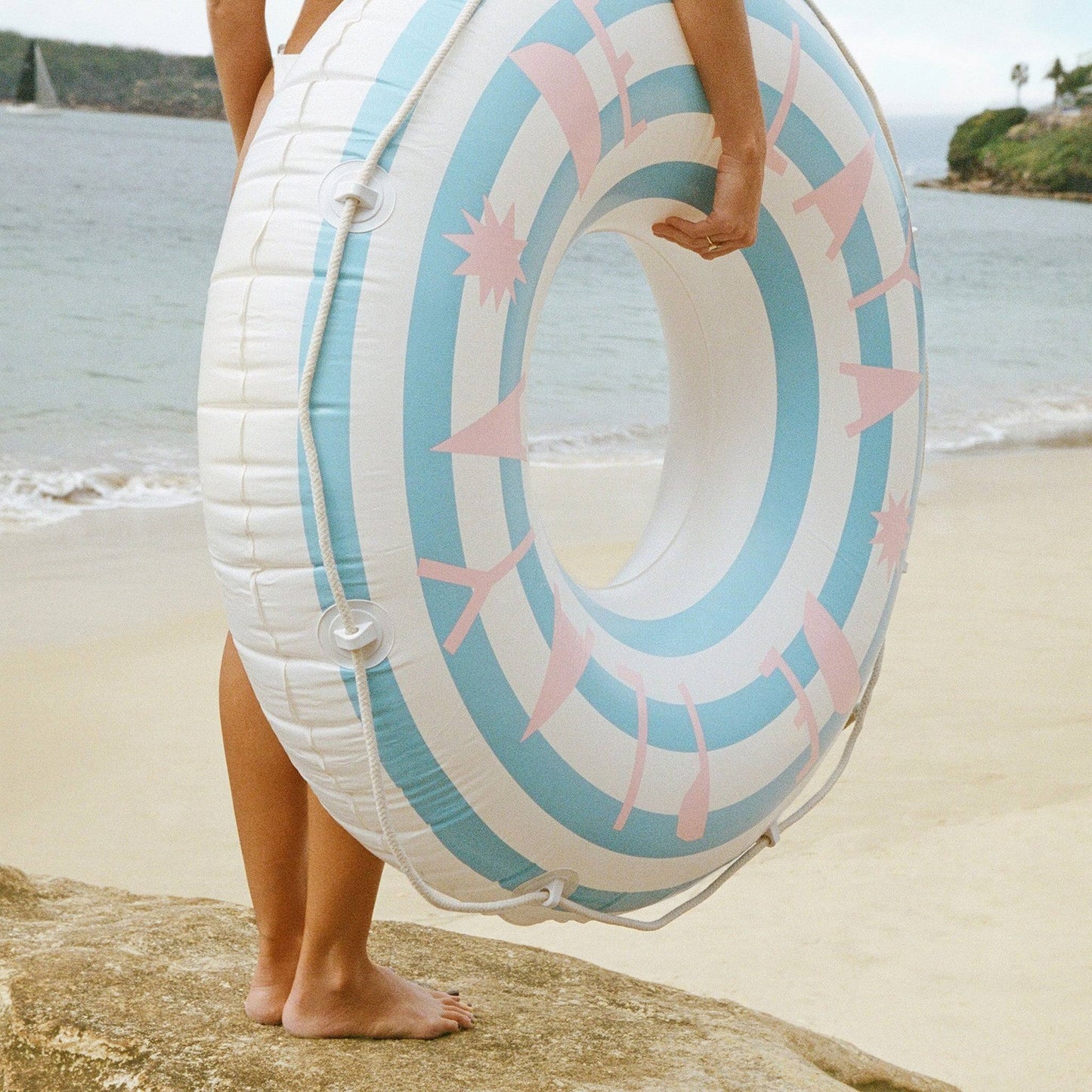 sunnylife De Playa Stripe Retro Pool Ring - partyalacarte.co.in