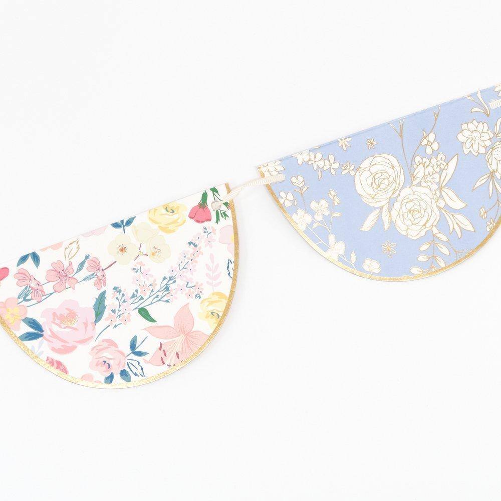 Meri Meri English Garden Scallop Garland - partyalacarte.co.in
