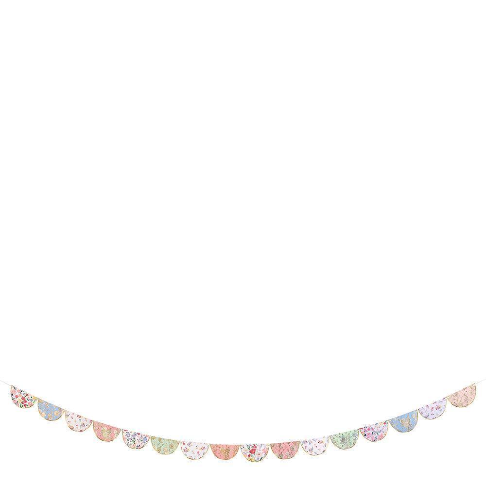 Meri Meri English Garden Scallop Garland - partyalacarte.co.in