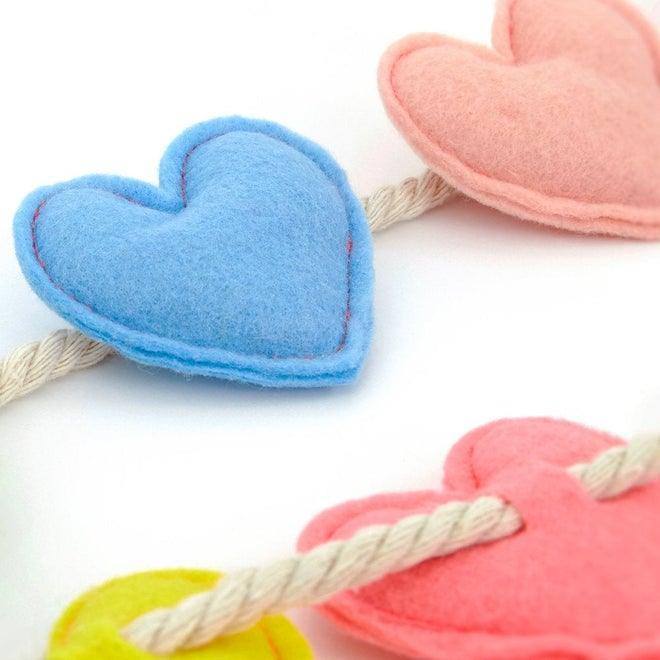 Meri Meri Felt Heart Garland - partyalacarte.co.in