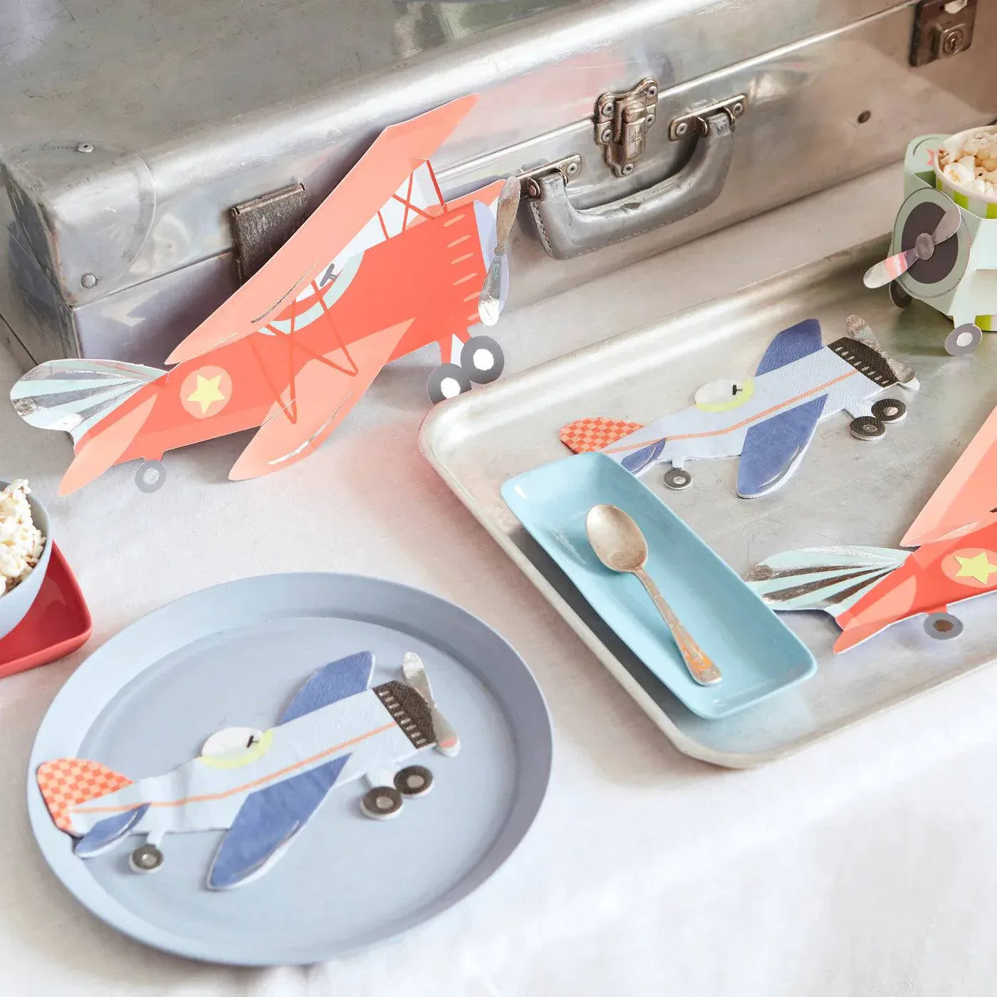 Plane Napkins (x16)