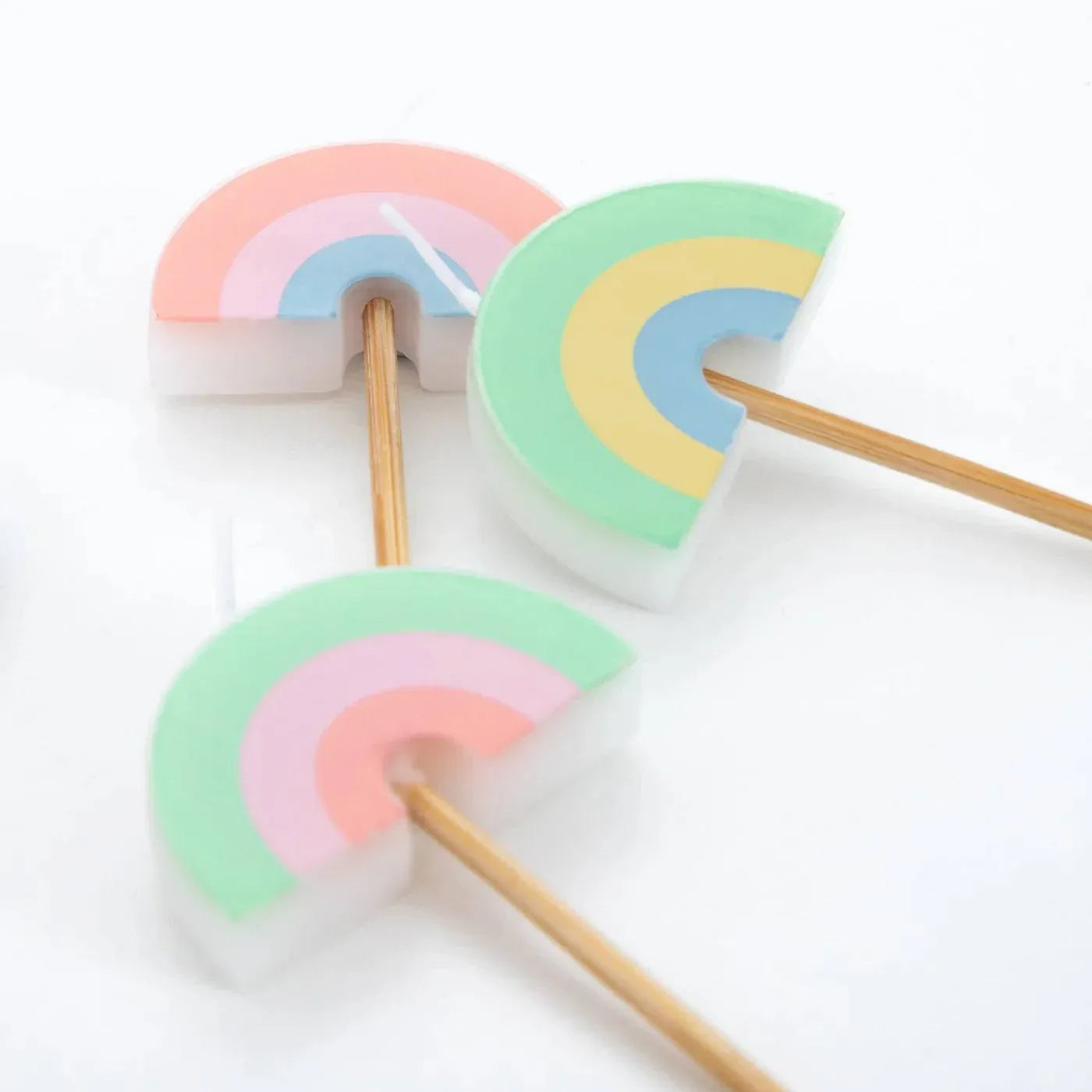 Rainbow Party Candles (x5)