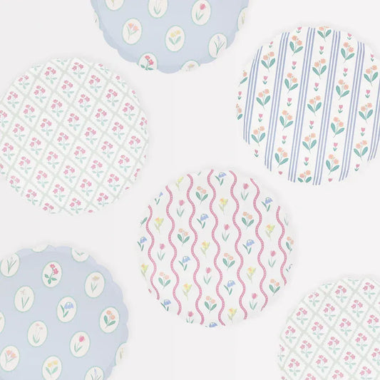 Bloomsbury Floral Pattern Side Plates (x8)