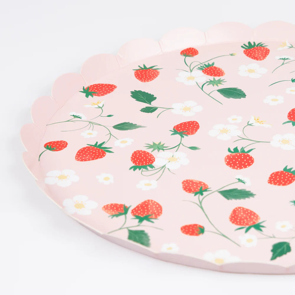 Strawberry Pattern Dinner Plates (x8)