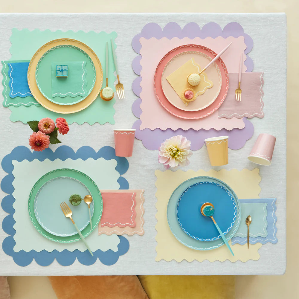 Mixed Wavy Line Cups (x8)