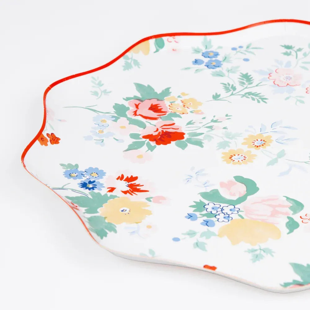 Vintage Floral Dinner Plates (x8)