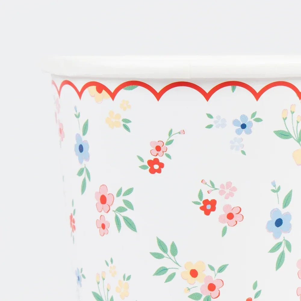 Ditsy Posy Scalloped Cups (x8)