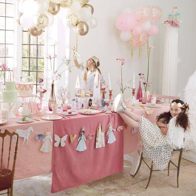 Meri Meri Princess Garland - partyalacarte.co.in