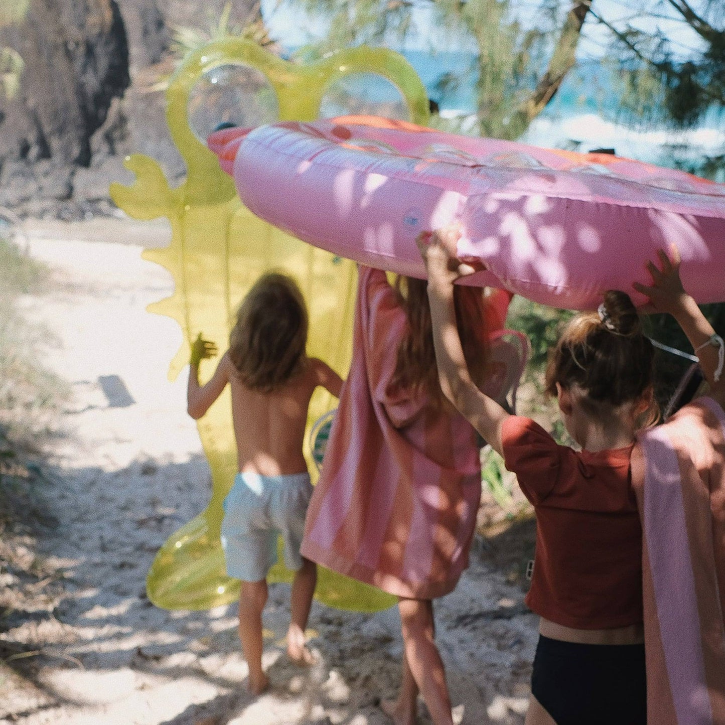 sunnylife Strawberry Luxe Lie-On Float - partyalacarte.co.in