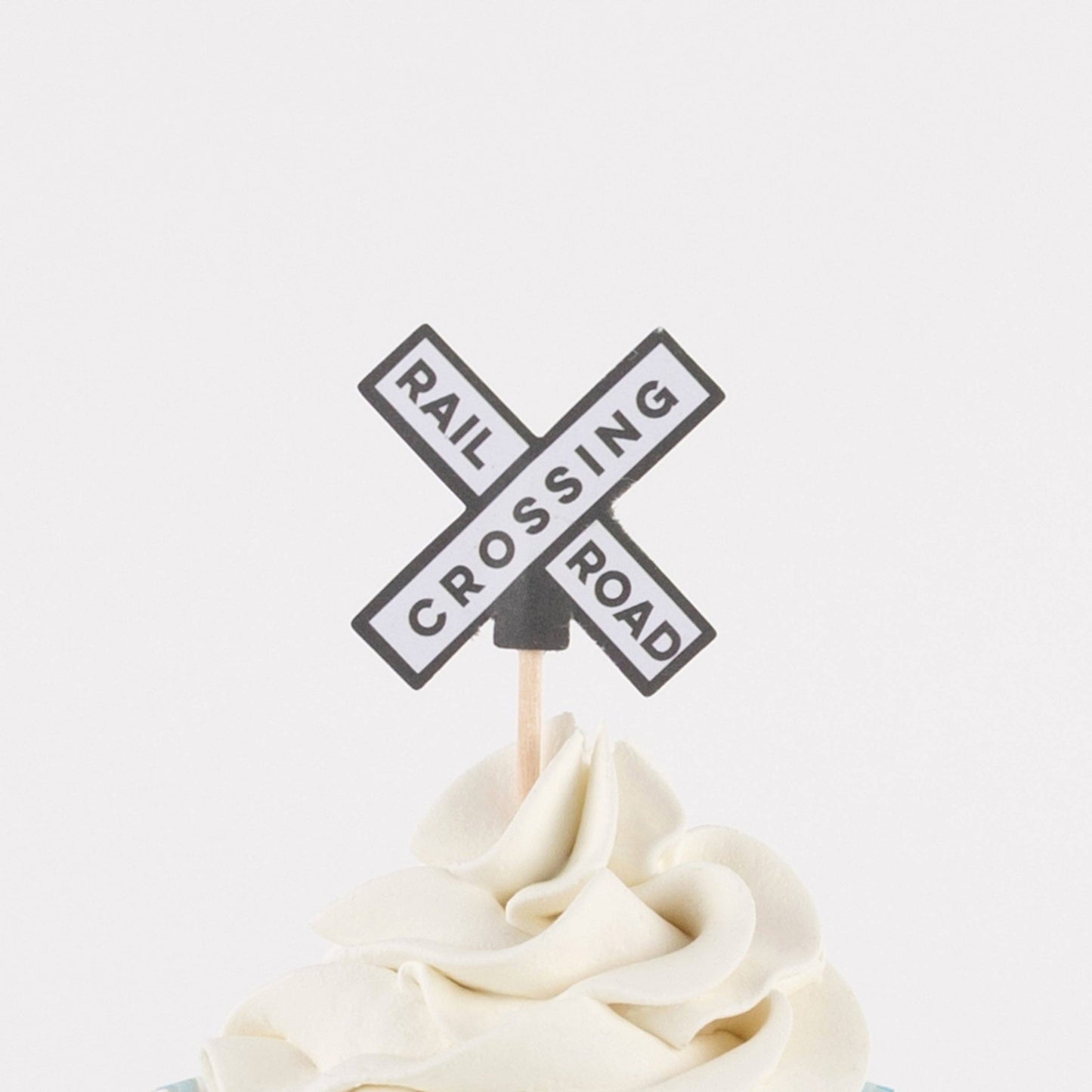 Meri Meri Train Cupcake Kit (x 24 toppers) - partyalacarte.co.in