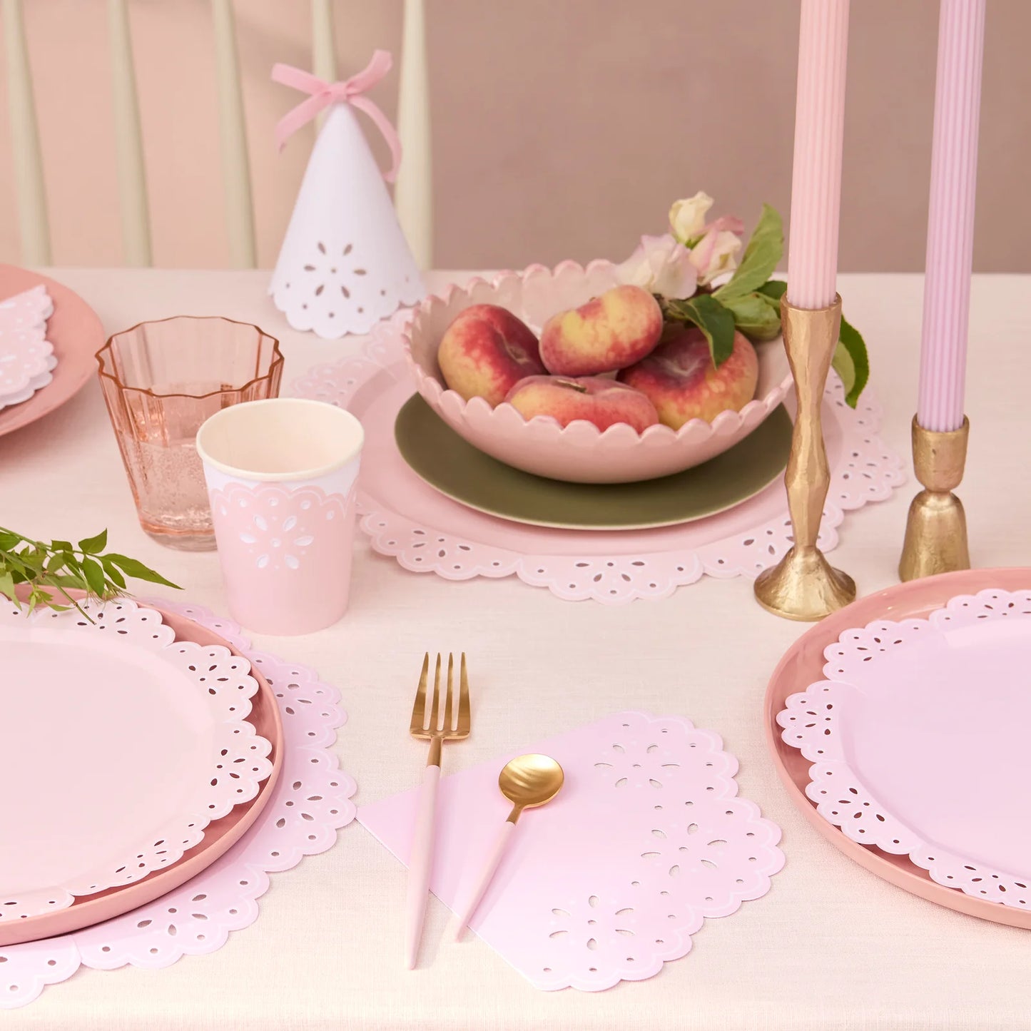 Broderie Anglaise Lace Multi Dinner Plates | Pack of 8