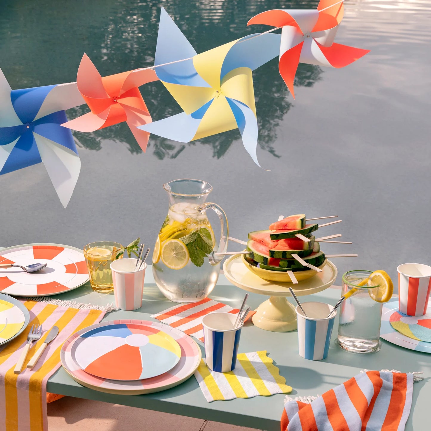 Pool Float Dinner Plates | Pack of 8