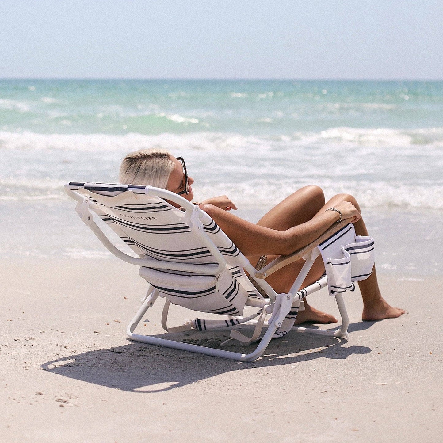 sunnylife Casa Deluxe Beach Chair - partyalacarte.co.in