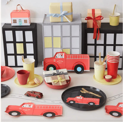 Meri Meri Fire Truck Plates (x 8) - partyalacarte.co.in
