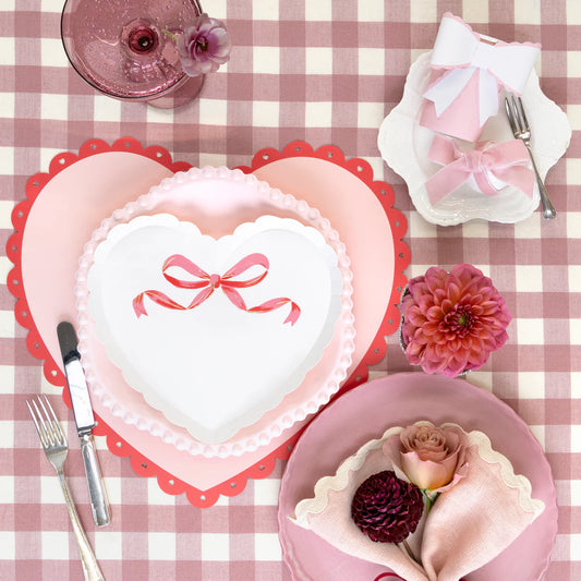 Scalloped Heart Paper Placemat (x 12)