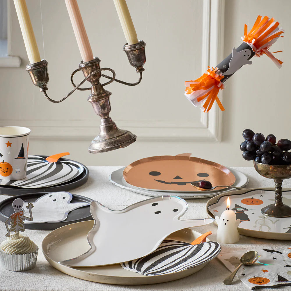 Hallowen DInner Plates (x8)
