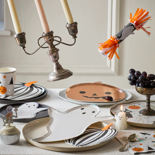 Hallowen DInner Plates (x8)