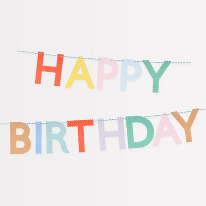 Scallop Bright Happy Birthday Garland