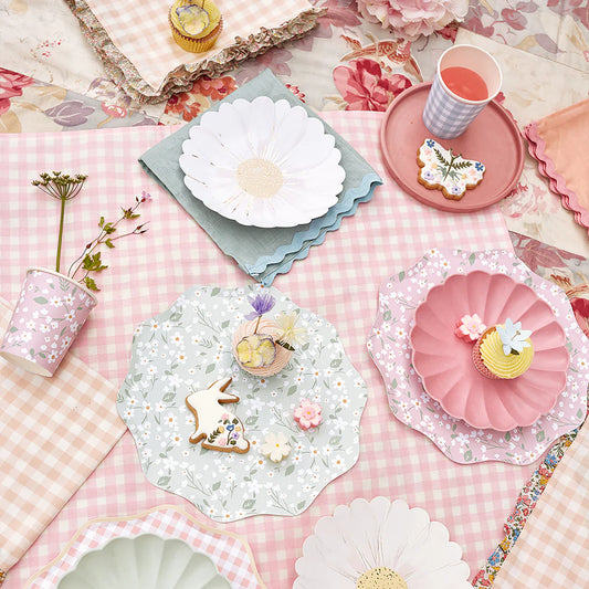 Ditsy Floral Dinner Plates (x12)